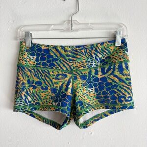 FLEO Mid Rise Short Animal Print